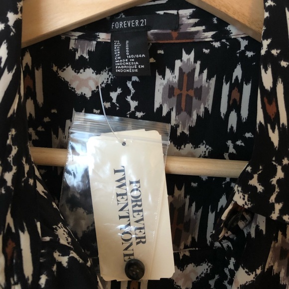 Forever 21 Cropped Tribal Shirt - Picture 2 of 3